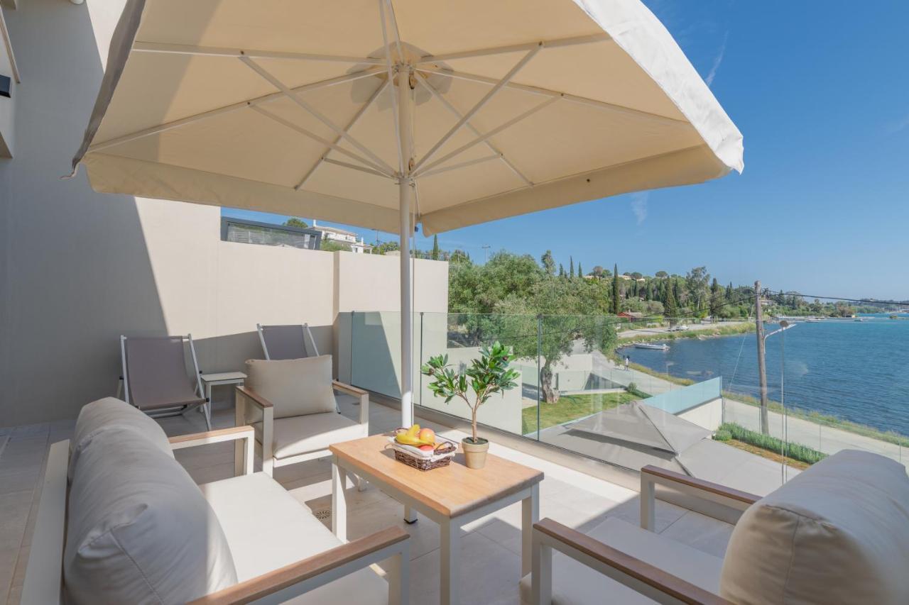 Swans Luxury Homes Комено Екстериор снимка